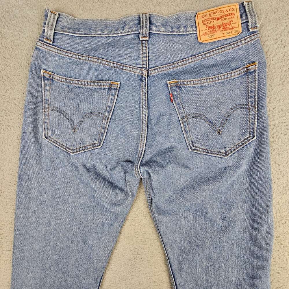 Levi's 505 Regular Fit Jeans Mens 33x30 Blue Light Wash Straight Leg Denim - Picture 4 of 10